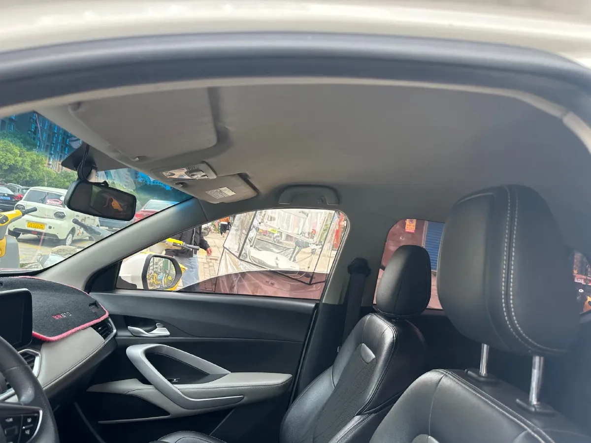 2017 HaiMa S5 Young Edition 1.6L 122HP L4 5MT,autocango,china used car exporter,china ev exporter,chinese used car exporter,chinese used ev exporter