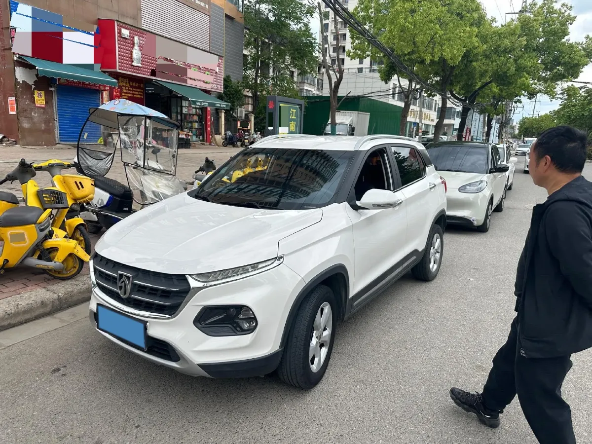 2017 HaiMa S5 Young Edition 1.6L 122HP L4 5MT,autocango,china used car exporter,china ev exporter,chinese used car exporter,chinese used ev exporter