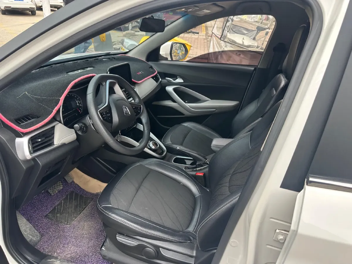 2017 HaiMa S5 Young Edition 1.6L 122HP L4 5MT,autocango,china used car exporter,china ev exporter,chinese used car exporter,chinese used ev exporter