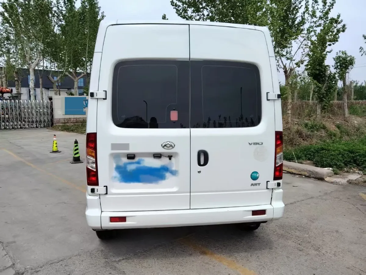 2023 MAXUS XinTu V70 2.0T 150HP L4 6MT,autocango,china used car exporter,china ev exporter,chinese used car exporter,chinese used ev exporter