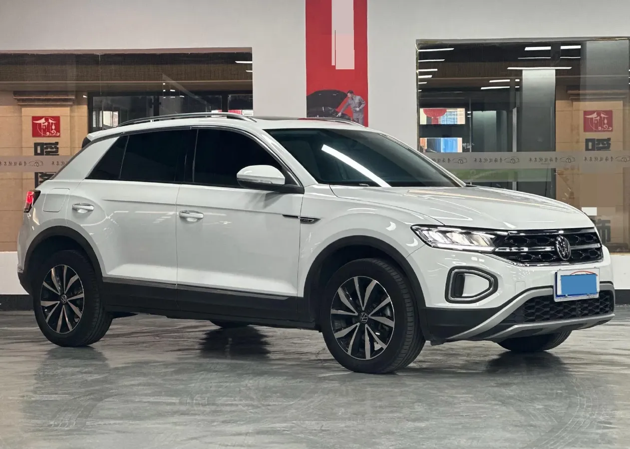 2023 Volkswagen T-Roc 1.4T 150HP L4 7DCT,autocango,china used car exporter,china ev exporter,chinese used car exporter,chinese used ev exporter