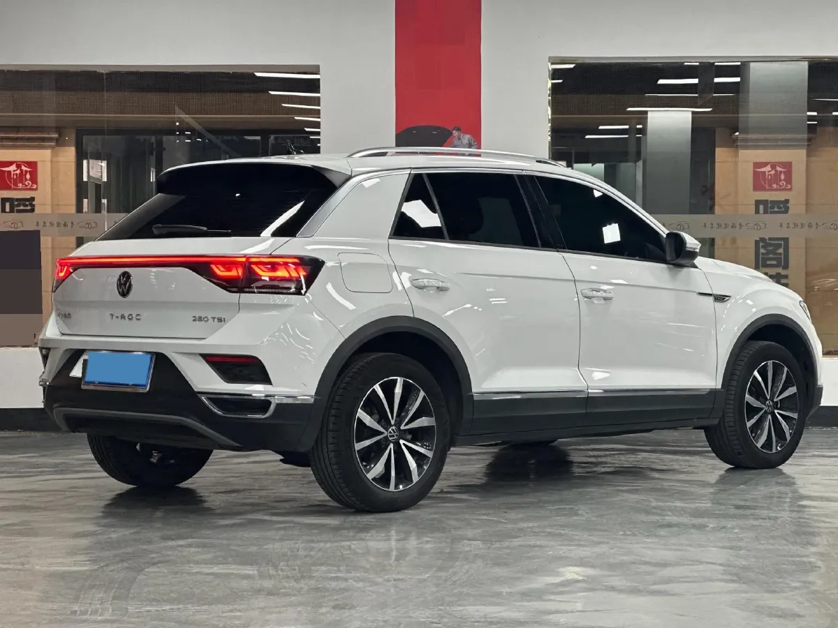2023 Volkswagen T-Roc 1.4T 150HP L4 7DCT,autocango,china used car exporter,china ev exporter,chinese used car exporter,chinese used ev exporter