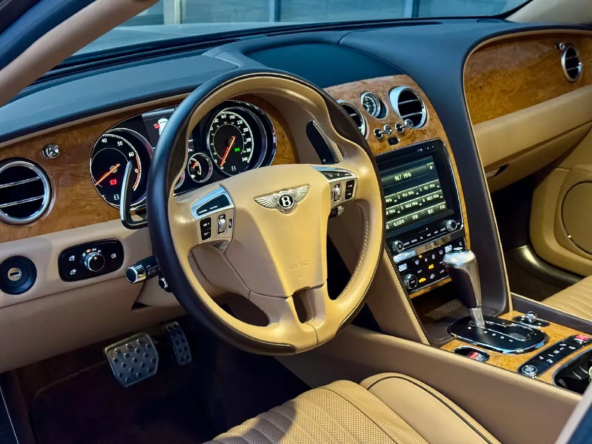 2017 Bentley Flying Spur 4.0T 528HP V8 8AT,autocango,china used car exporter,china ev exporter,chinese used car exporter,chinese used ev exporter