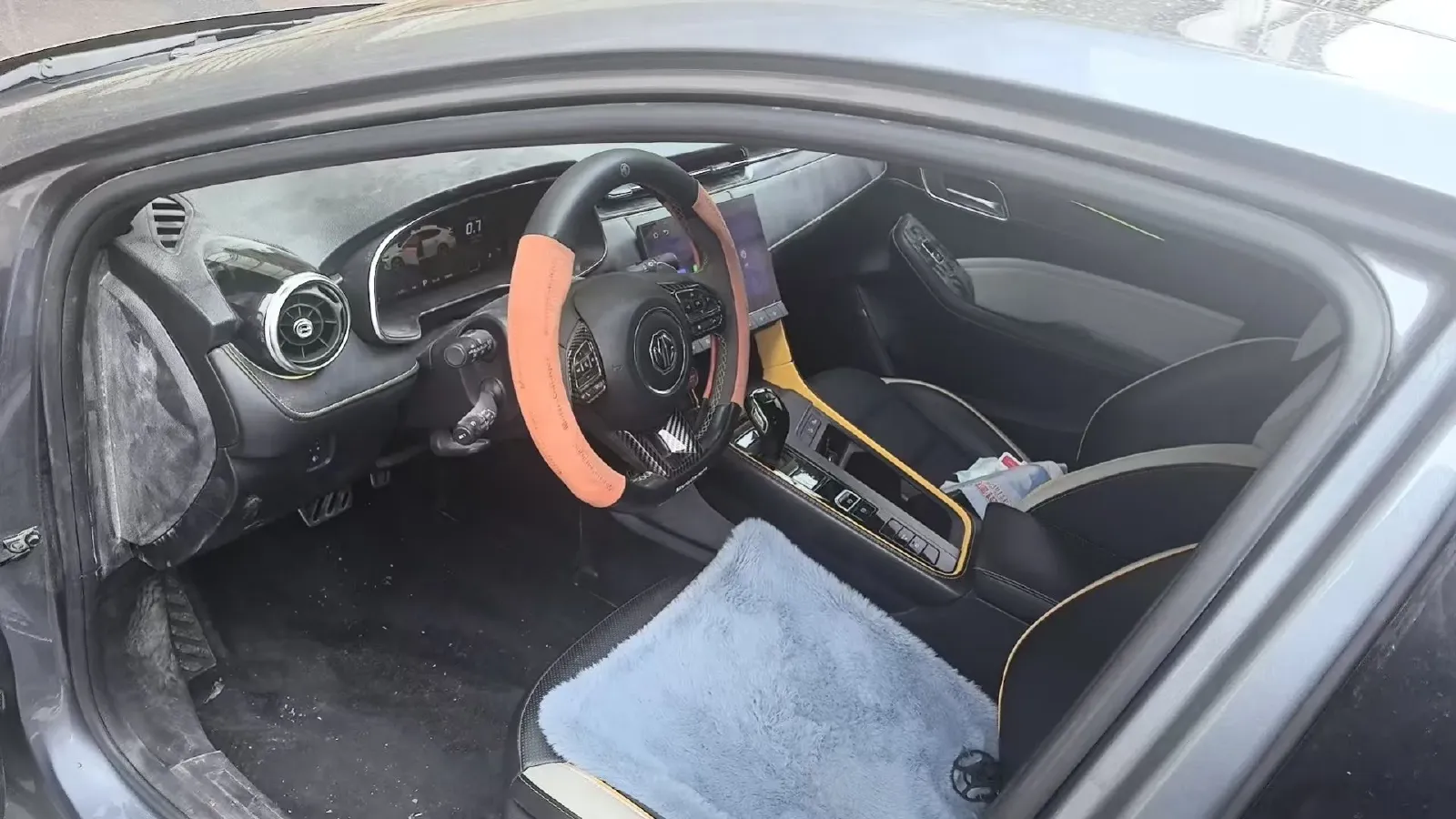 2020 MG MG6 1.5T 181HP L4 7DCT,autocango,china used car exporter,china ev exporter,chinese used car exporter,chinese used ev exporter