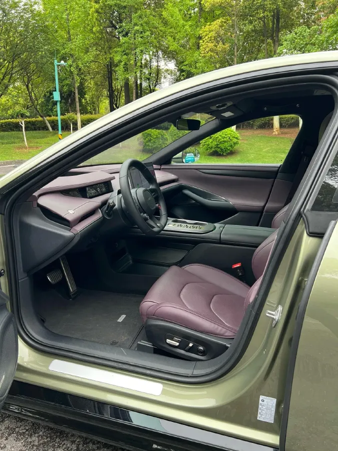 2024 MI SU7 BEV 101KWH,autocango,china used car exporter,china ev exporter,chinese used car exporter,chinese used ev exporter