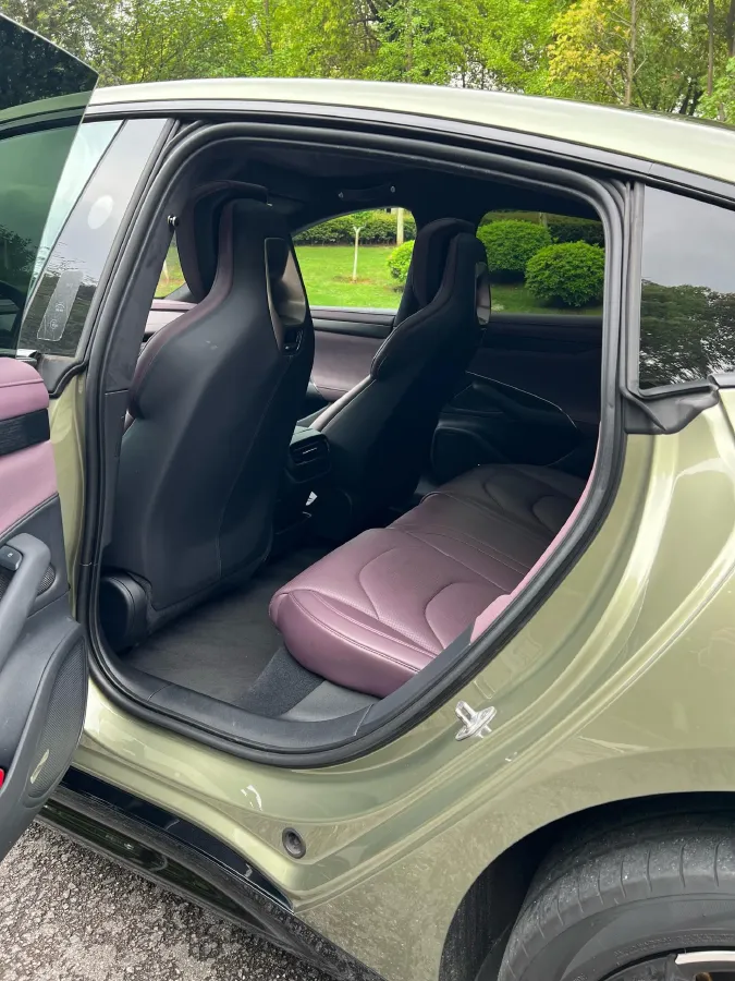 2024 MI SU7 BEV 101KWH,autocango,china used car exporter,china ev exporter,chinese used car exporter,chinese used ev exporter