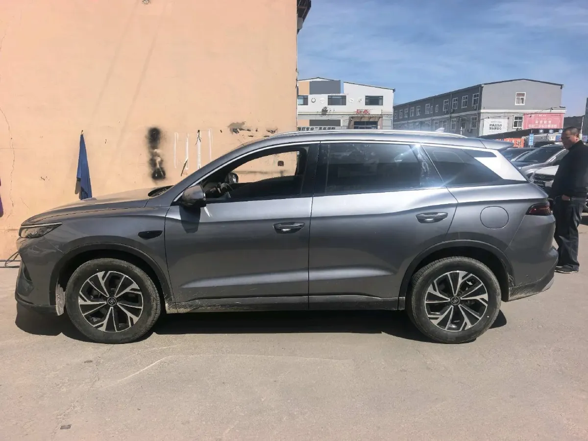 2025 BYD Song Pro 1.5L 101HP L4 E-CVT PHEV 18.3KWH,autocango,china used car exporter,china ev exporter,chinese used car exporter,chinese used ev exporter