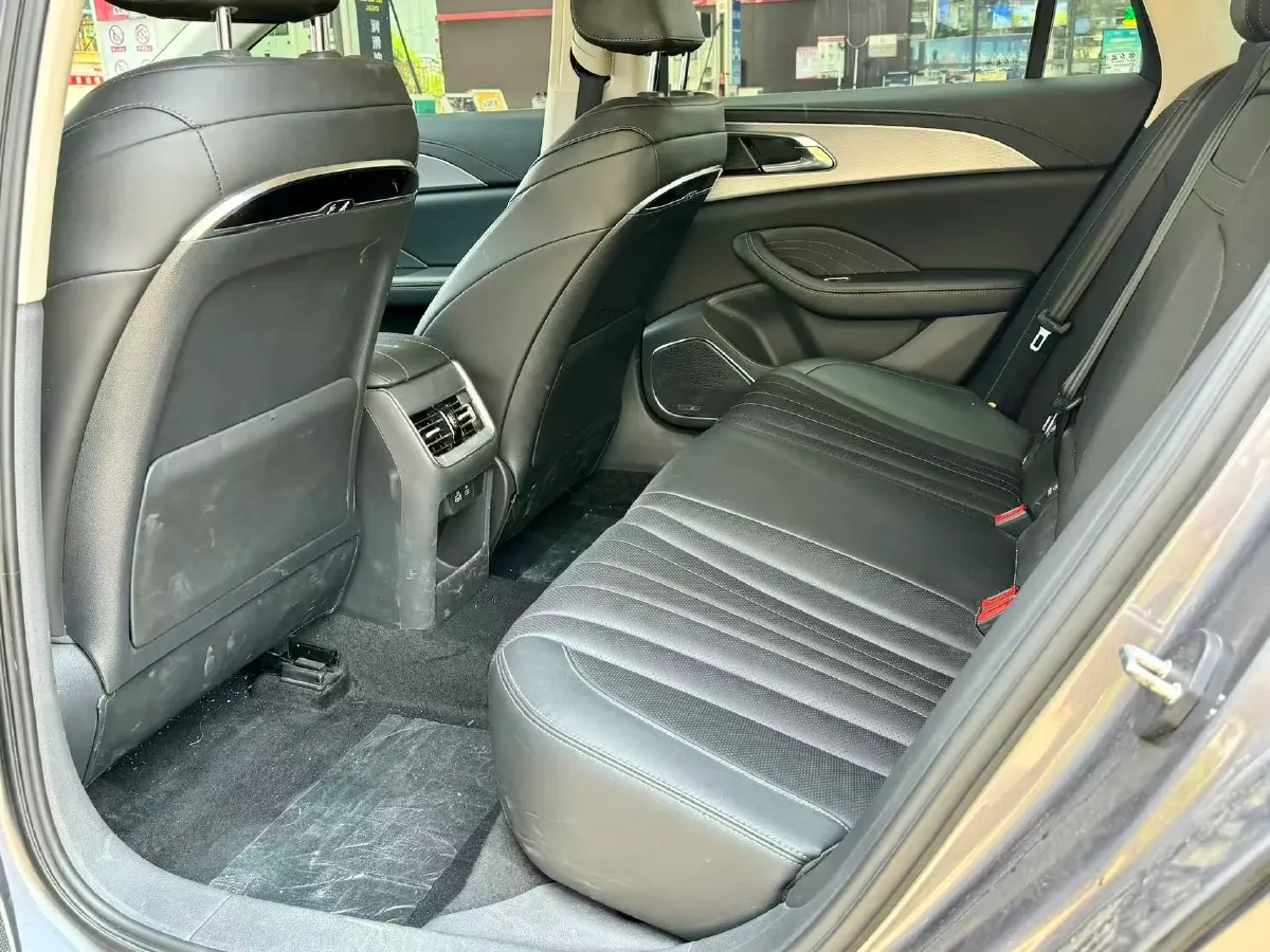 2023 HongQi H5 1.5T 169HP L4 7DCT,autocango,china used car exporter,china ev exporter,chinese used car exporter,chinese used ev exporter