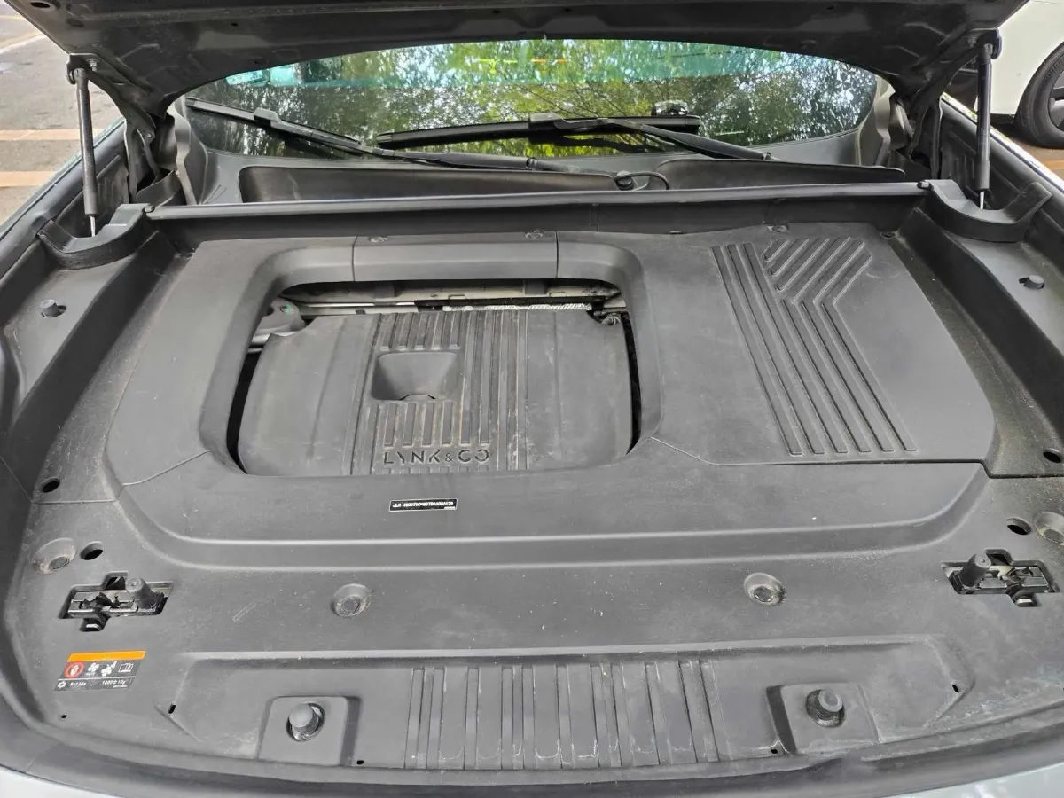 2021 Kia Carnival 2.0T 233HP L4 8AT,autocango,china used car exporter,china ev exporter,chinese used car exporter,chinese used ev exporter