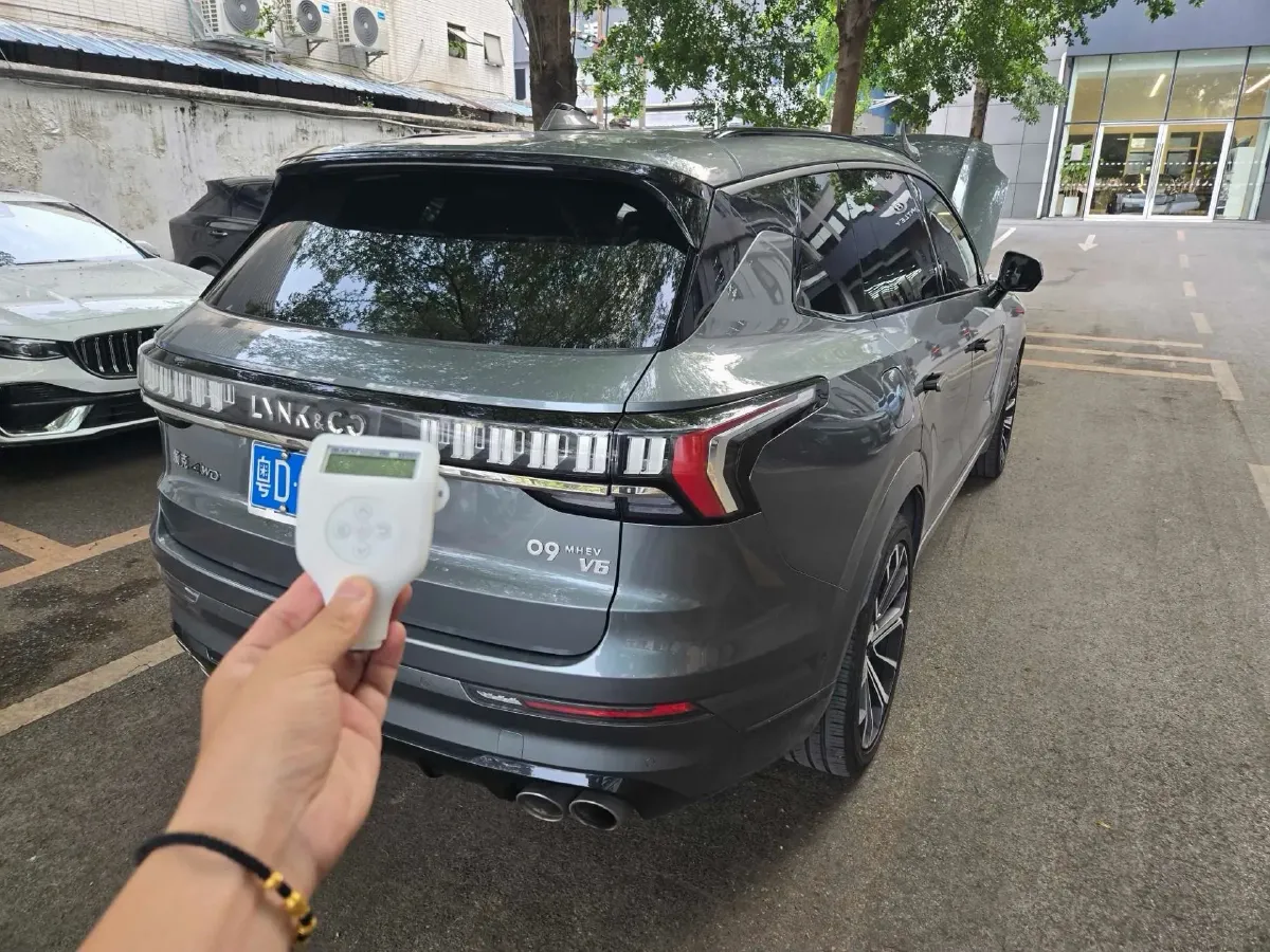 2021 Kia Carnival 2.0T 233HP L4 8AT,autocango,china used car exporter,china ev exporter,chinese used car exporter,chinese used ev exporter