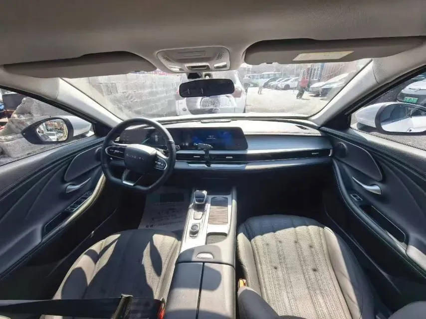 2024 Fulwin FulwinA8 1.5T 156HP L4 1DHT PHEV 18.3KWH,autocango,china used car exporter,china ev exporter,chinese used car exporter,chinese used ev exporter