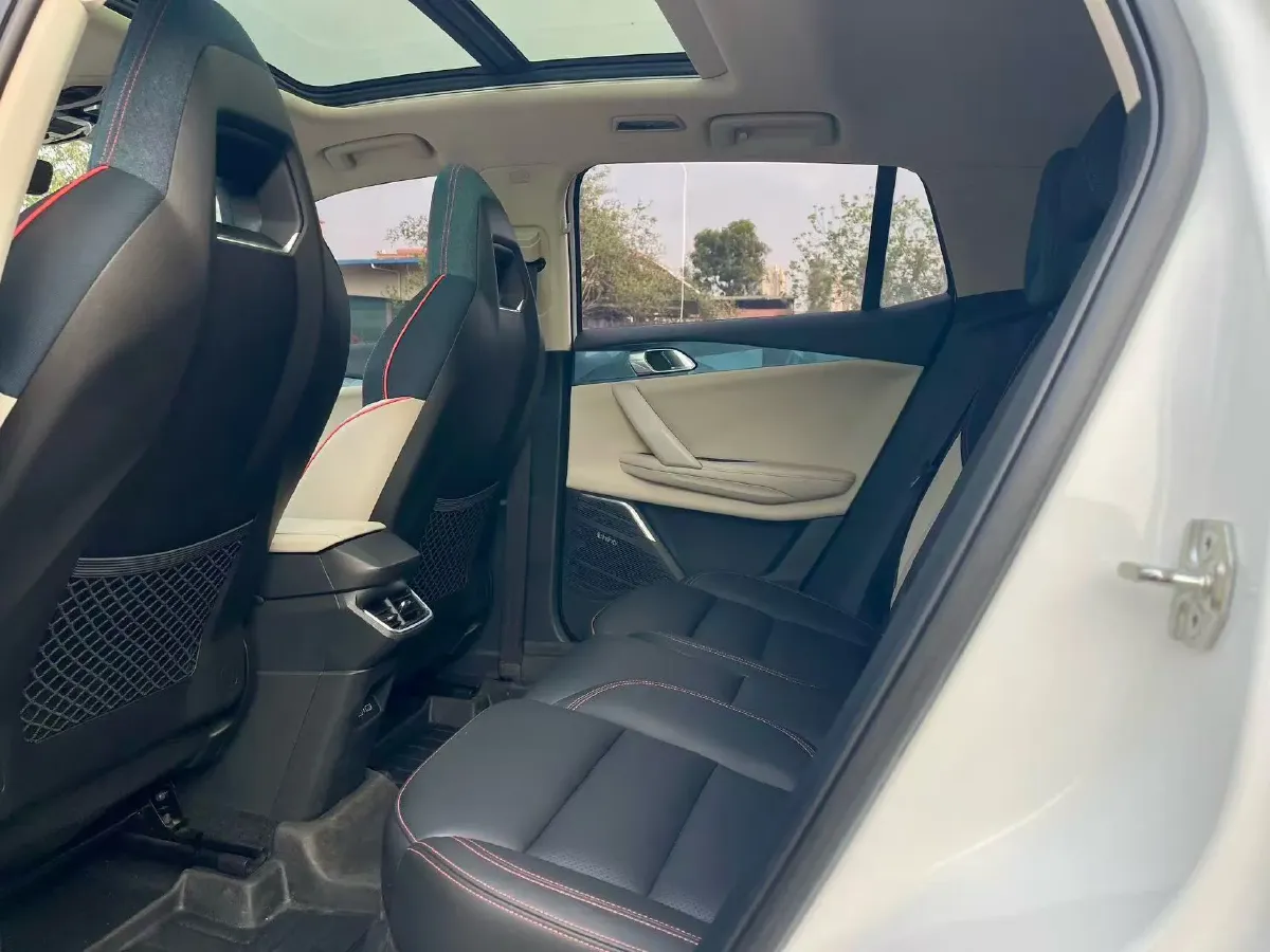 2020 LYNK&CO 06 1.5T 177HP L3 7DCT,autocango,china used car exporter,china ev exporter,chinese used car exporter,chinese used ev exporter