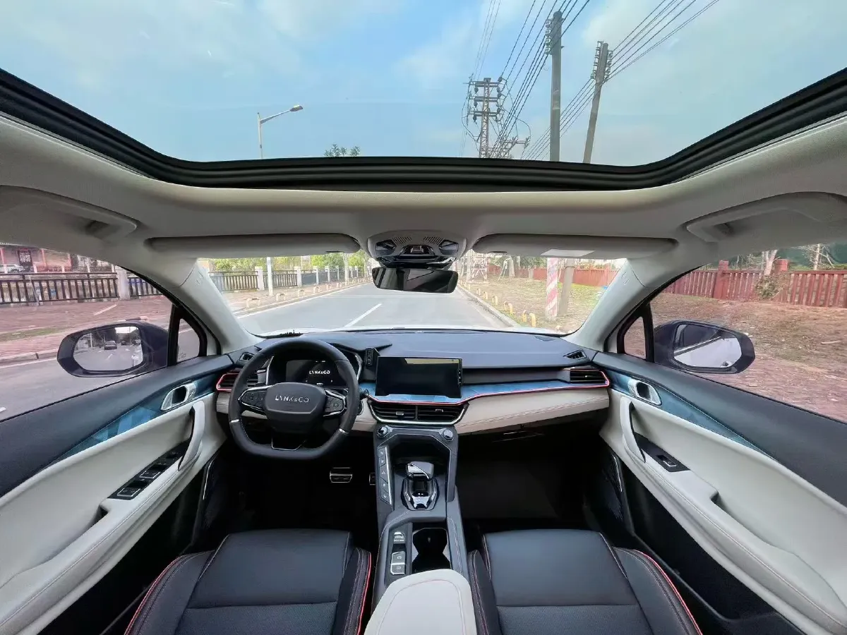 2020 LYNK&CO 06 1.5T 177HP L3 7DCT,autocango,china used car exporter,china ev exporter,chinese used car exporter,chinese used ev exporter