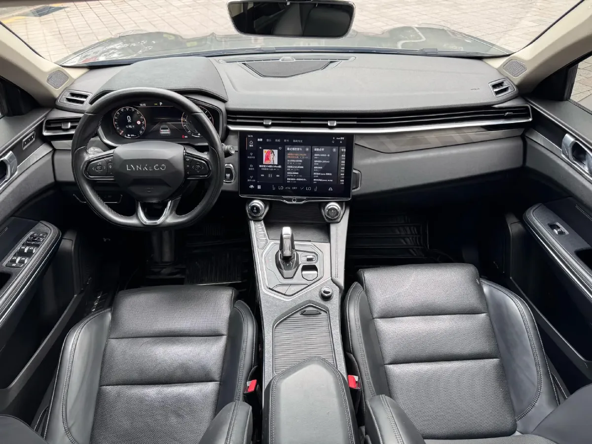 2021 LYNK&CO 01 2.0T 218HP L4 8AT,autocango,china used car exporter,china ev exporter,chinese used car exporter,chinese used ev exporter