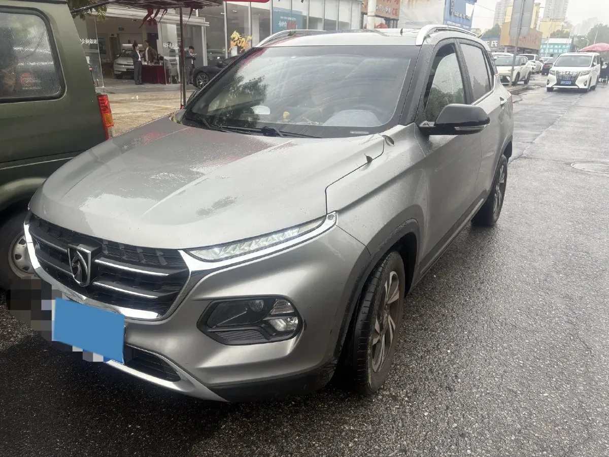2017 BaoJun 510 1.5L 112HP L4 6MT,autocango,china used car exporter,china ev exporter,chinese used car exporter,chinese used ev exporter