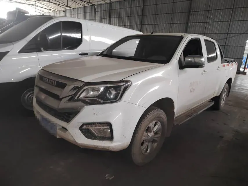 2019 Isuzu RE-MAX Jim 2.0T 204HP L4 5MT,autocango,china used car exporter,china ev exporter,chinese used car exporter,chinese used ev exporter