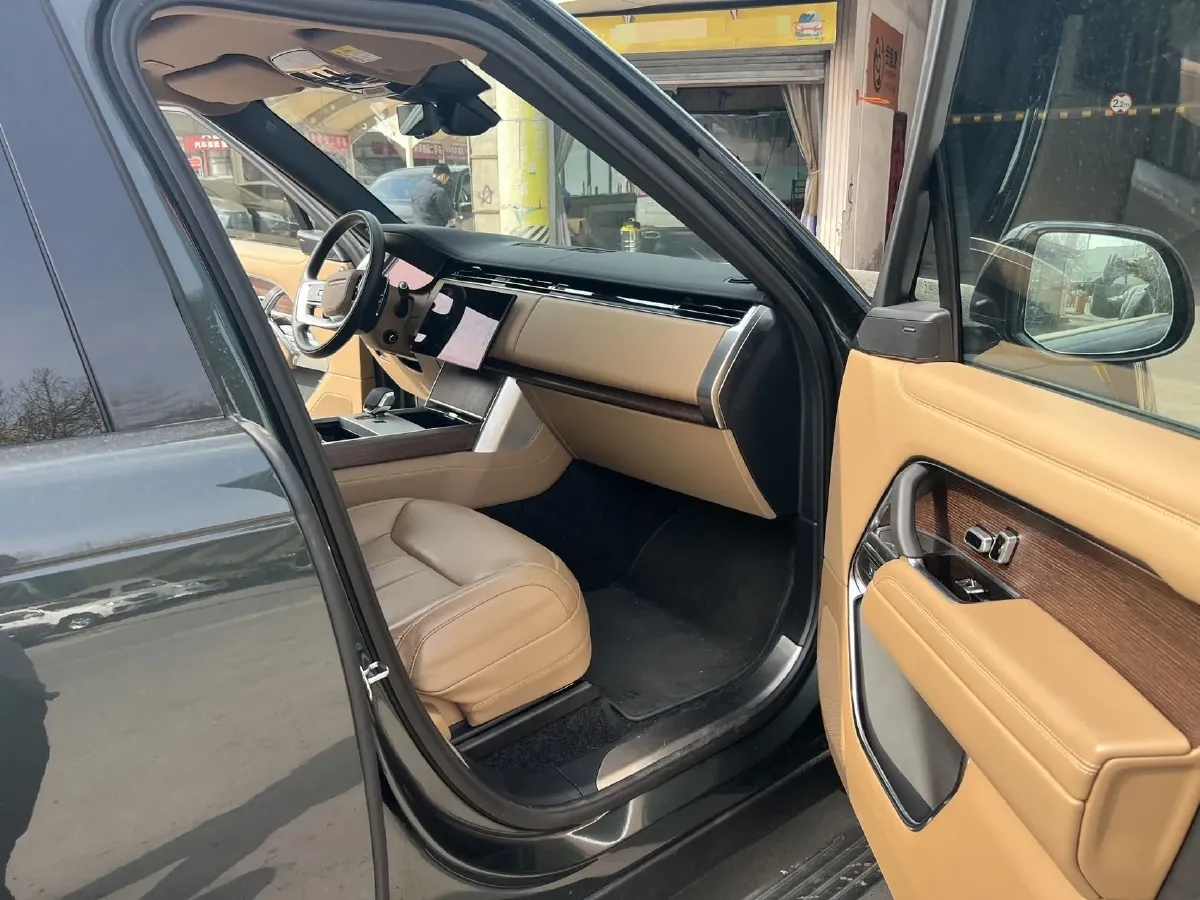 2024 Land Rover Range Rover 3.0T 400HP L6 8AT,autocango,china used car exporter,china ev exporter,chinese used car exporter,chinese used ev exporter