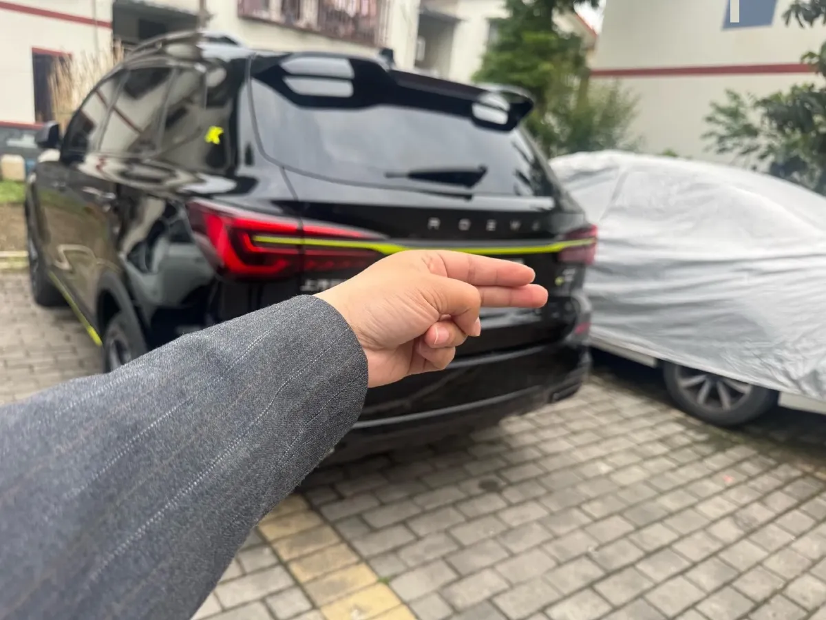 2021 Roewe RX5 1.5T 169HP L4 AMT PHEV 11.1KWH,autocango,china used car exporter,china ev exporter,chinese used car exporter,chinese used ev exporter