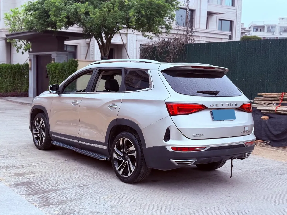 2019 Jetour X90 1.5T 147HP L4 6MT,autocango,china used car exporter,china ev exporter,chinese used car exporter,chinese used ev exporter