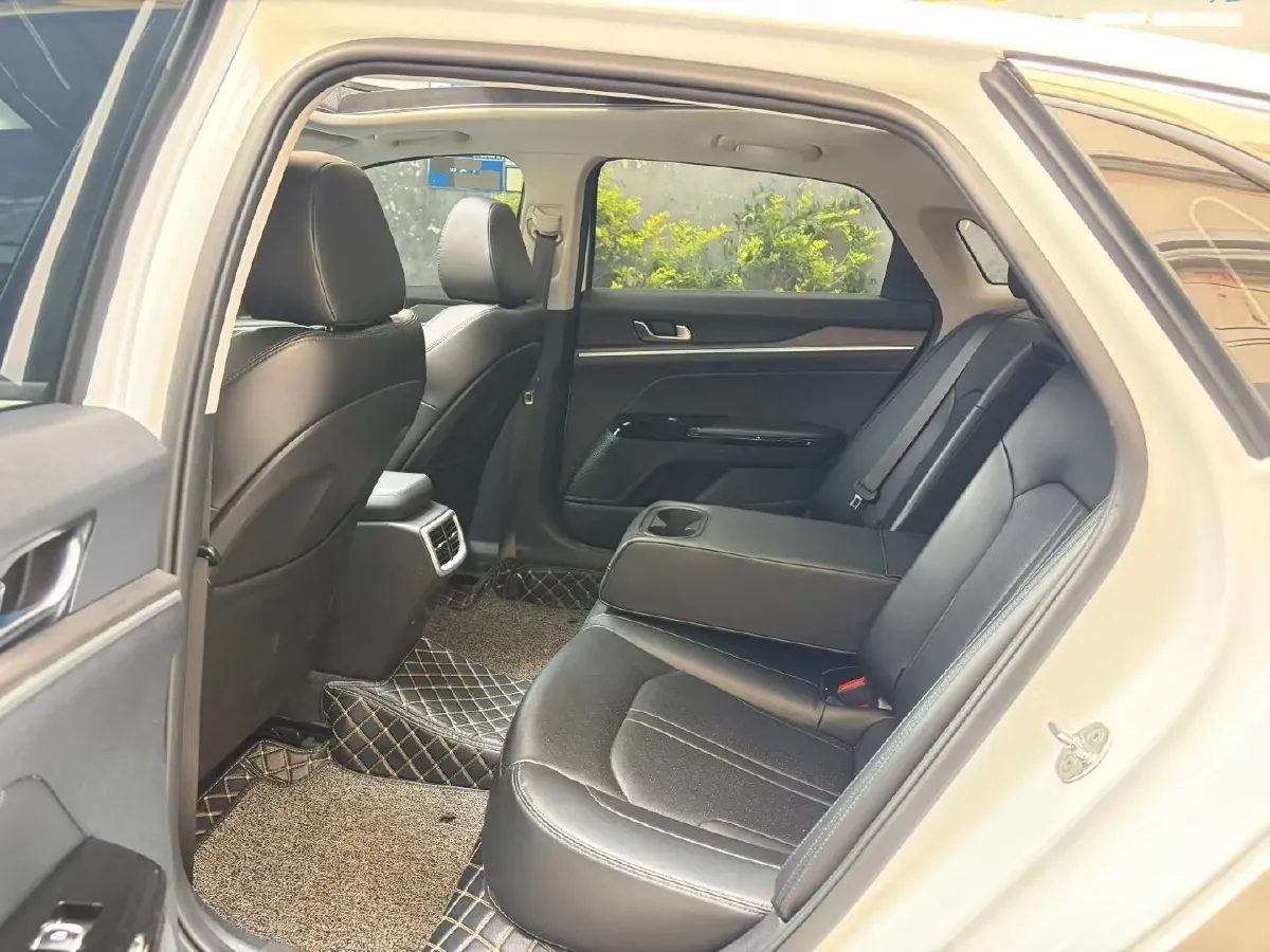 2020 Kia K5 1.5T 170HP L4 7DCT,autocango,china used car exporter,china ev exporter,chinese used car exporter,chinese used ev exporter