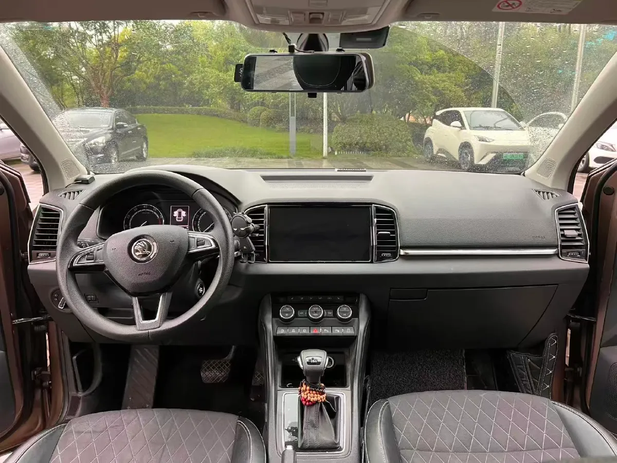 2019 Skoda Karoq 1.4T 150HP L4 7DCT,autocango,china used car exporter,china ev exporter,chinese used car exporter,chinese used ev exporter