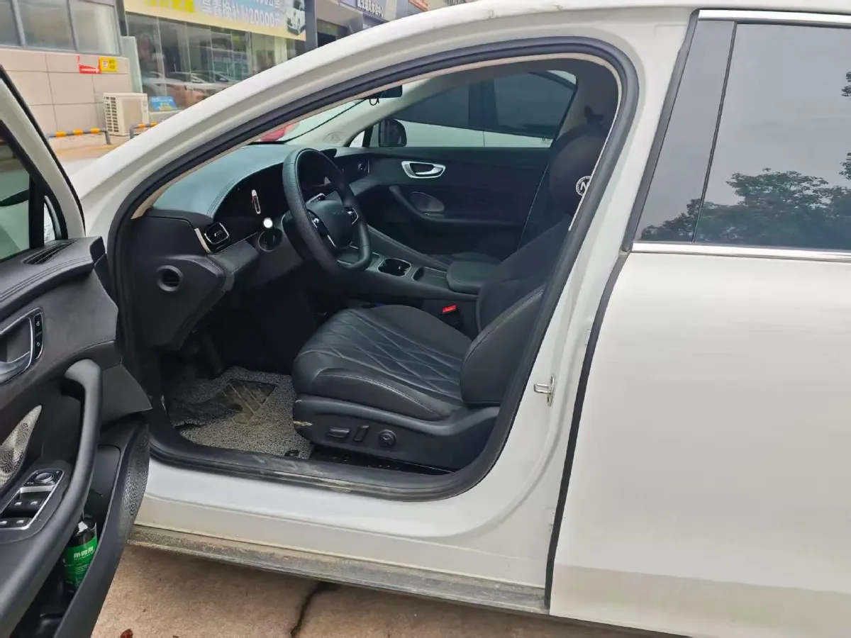 2023 Roewe D7 1.5L 112HP L4 1DHT PHEV 21.4KWH,autocango,china used car exporter,china ev exporter,chinese used car exporter,chinese used ev exporter