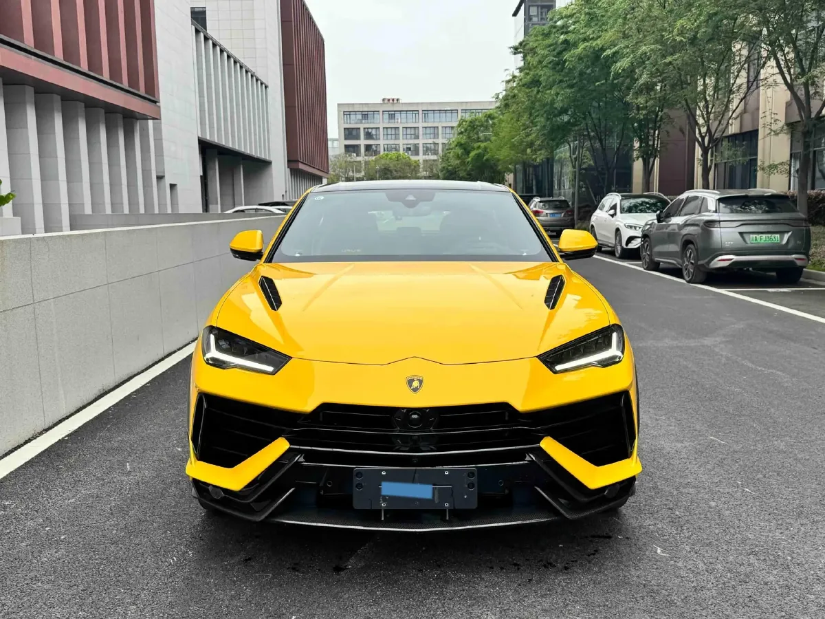2022 Lamborghini Urus 4.0T 641HP V8 8AT,autocango,china used car exporter,china ev exporter,chinese used car exporter,chinese used ev exporter