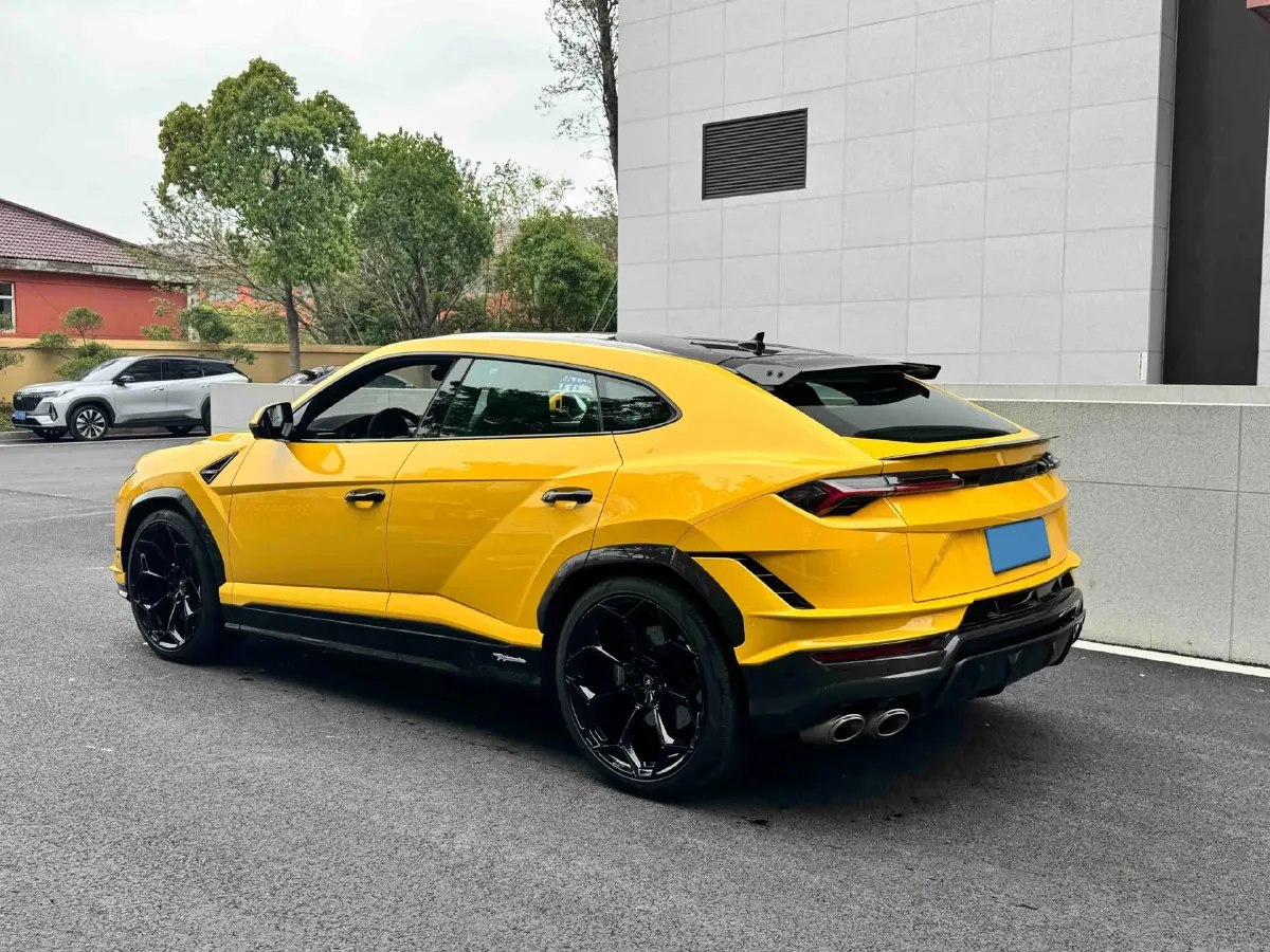 2022 Lamborghini Urus 4.0T 641HP V8 8AT,autocango,china used car exporter,china ev exporter,chinese used car exporter,chinese used ev exporter