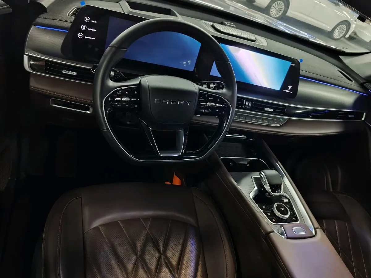 2025 Chery Tiggo 8 PRO 1.6T 197HP L4 7DCT,autocango,china used car exporter,china ev exporter,chinese used car exporter,chinese used ev exporter