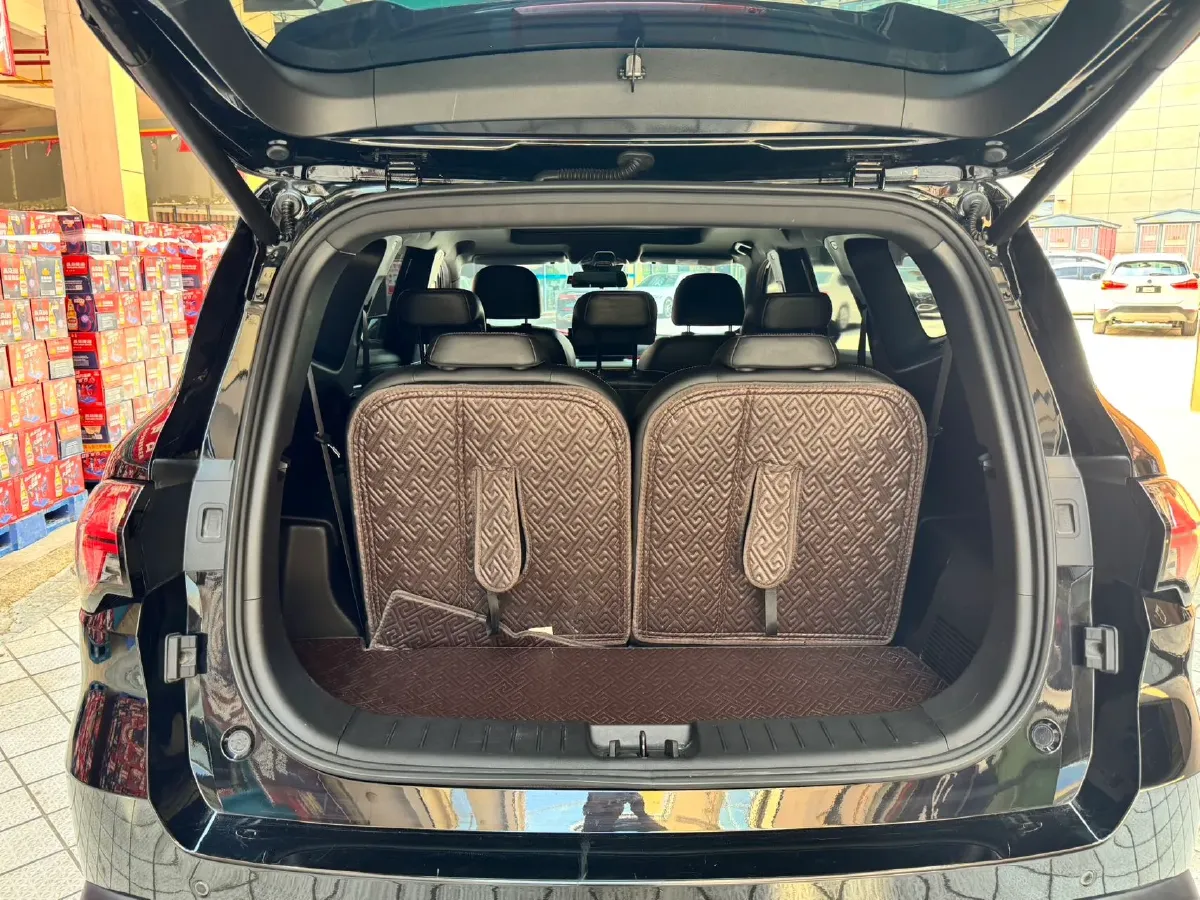 2023 Geely Okavango L 2.0T 218HP L4 7DCT,autocango,china used car exporter,china ev exporter,chinese used car exporter,chinese used ev exporter