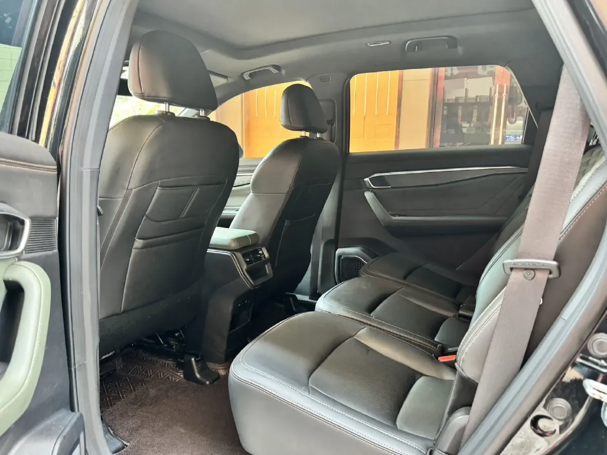 2023 Geely Okavango L 2.0T 218HP L4 7DCT,autocango,china used car exporter,china ev exporter,chinese used car exporter,chinese used ev exporter