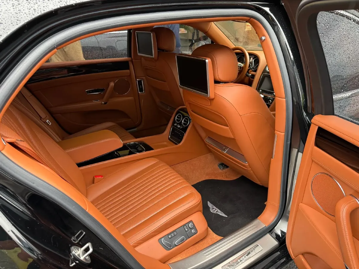 2017 Bentley Flying Spur 4.0T 528HP V8 8AT,autocango,china used car exporter,china ev exporter,chinese used car exporter,chinese used ev exporter