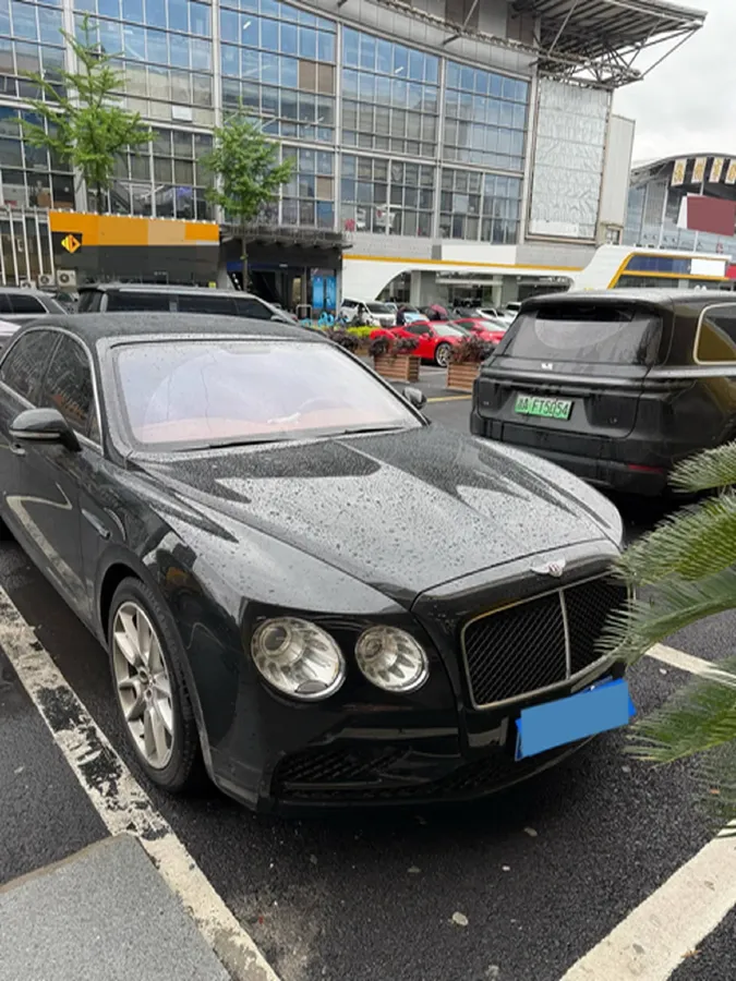 2017 Bentley Flying Spur 4.0T 528HP V8 8AT,autocango,china used car exporter,china ev exporter,chinese used car exporter,chinese used ev exporter