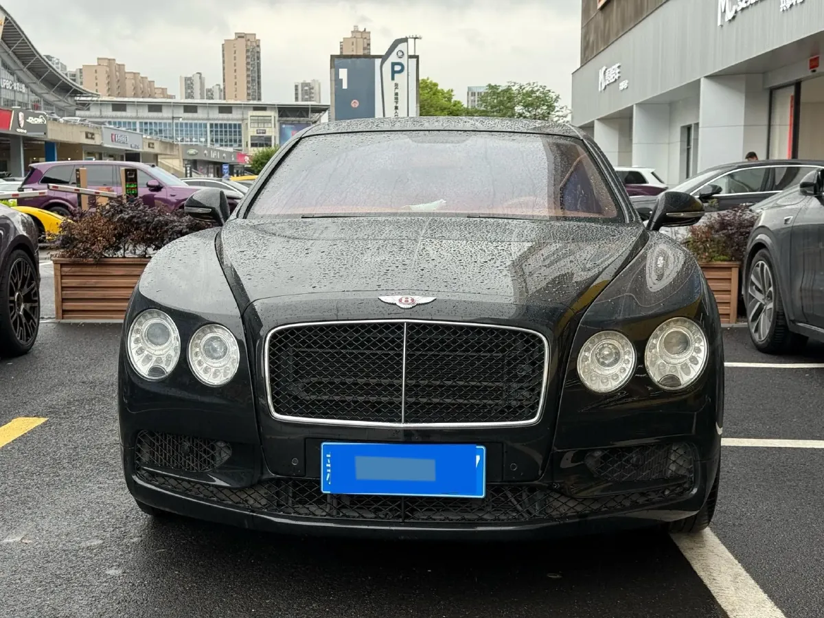 2017 Bentley Flying Spur 4.0T 528HP V8 8AT,autocango,china used car exporter,china ev exporter,chinese used car exporter,chinese used ev exporter