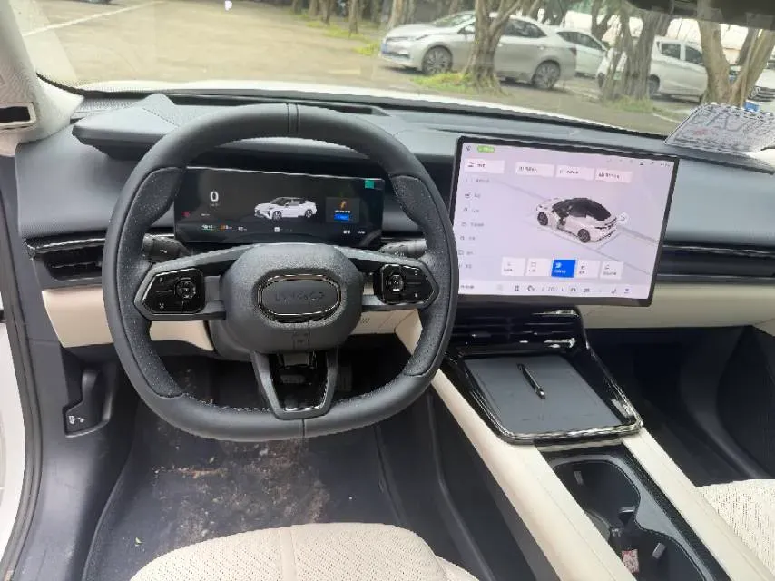 2026 LYNK&CO 07 EM-P 1.5T 163HP L4 3DHT PHEV,autocango,china used car exporter,china ev exporter,chinese used car exporter,chinese used ev exporter