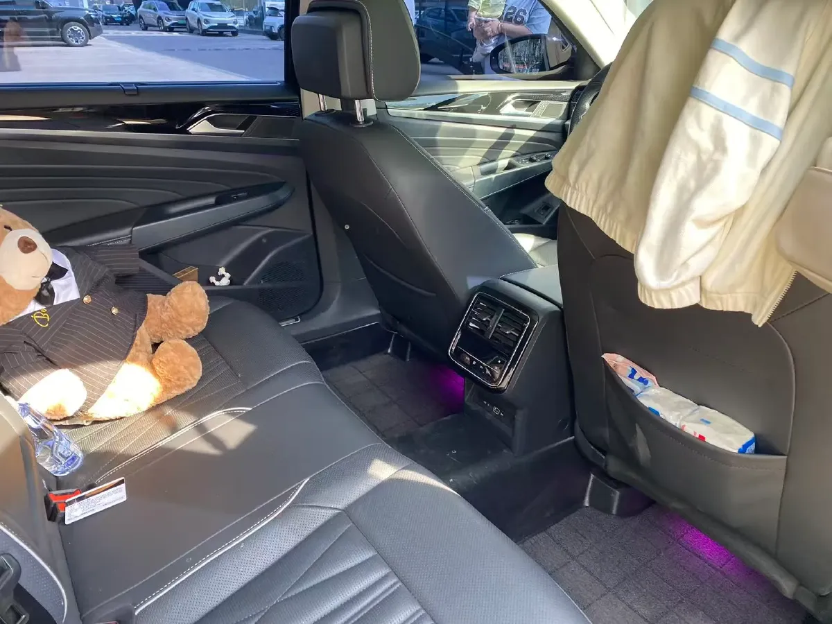 2023 Volkswagen Passat 2.0T 186HP L4 7DCT,autocango,china used car exporter,china ev exporter,chinese used car exporter,chinese used ev exporter