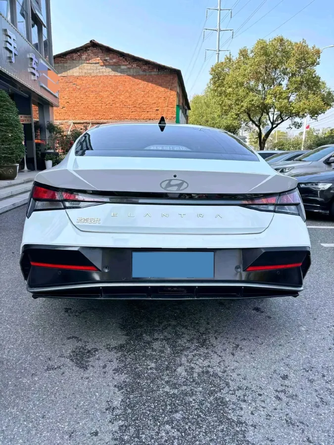 2022 Hyundai Elantra 1.5L 115HP L4 CVT,autocango,china used car exporter,china ev exporter,chinese used car exporter,chinese used ev exporter