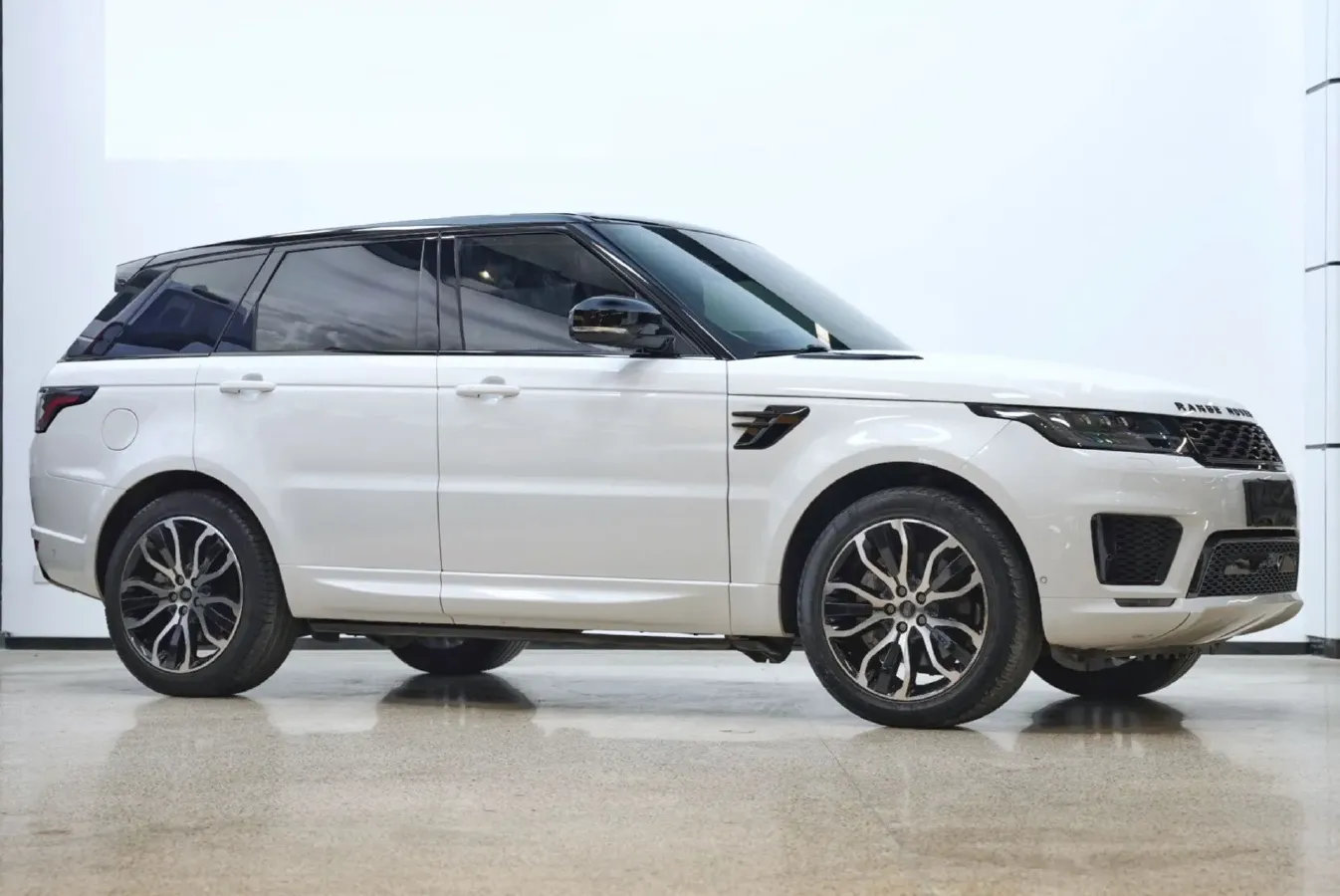 2022 Land Rover Range Rover Sport 3.0T 360HP L6 8AT,autocango,china used car exporter,china ev exporter,chinese used car exporter,chinese used ev exporter