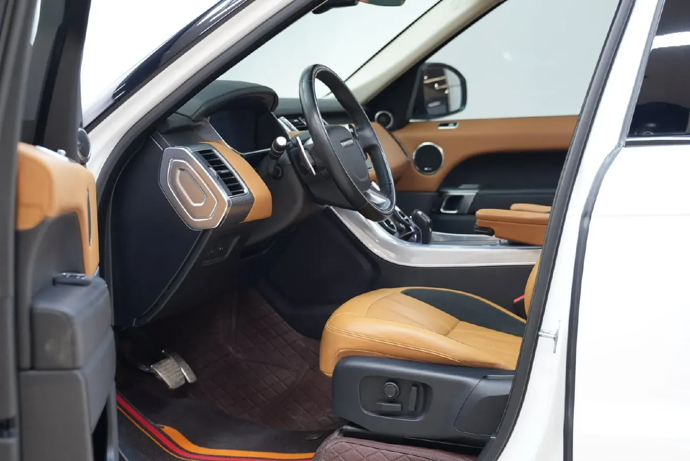 2022 Land Rover Range Rover Sport 3.0T 360HP L6 8AT,autocango,china used car exporter,china ev exporter,chinese used car exporter,chinese used ev exporter