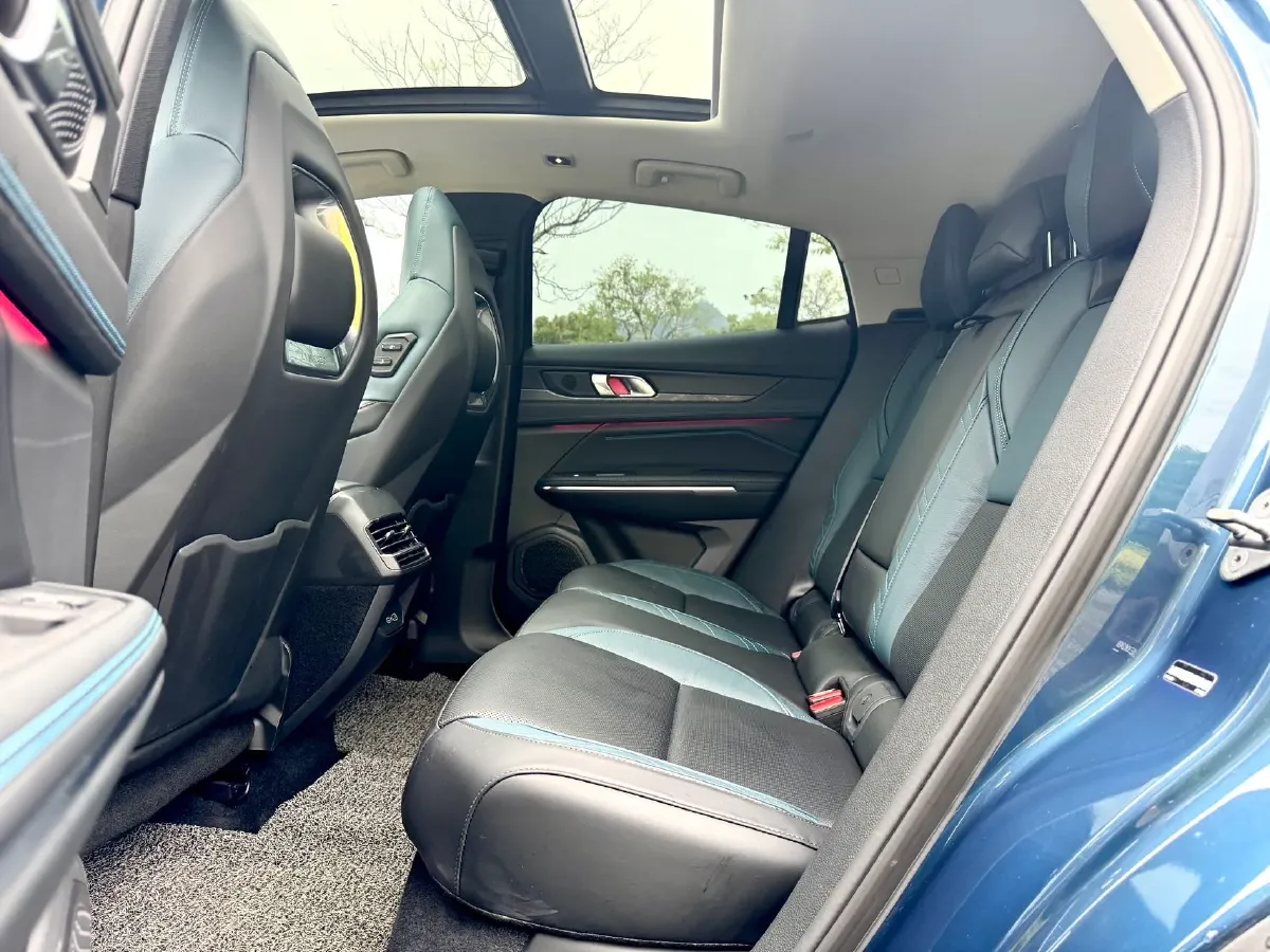 2022 LYNK&CO 05 2.0T 254HP L4 8AT,autocango,china used car exporter,china ev exporter,chinese used car exporter,chinese used ev exporter