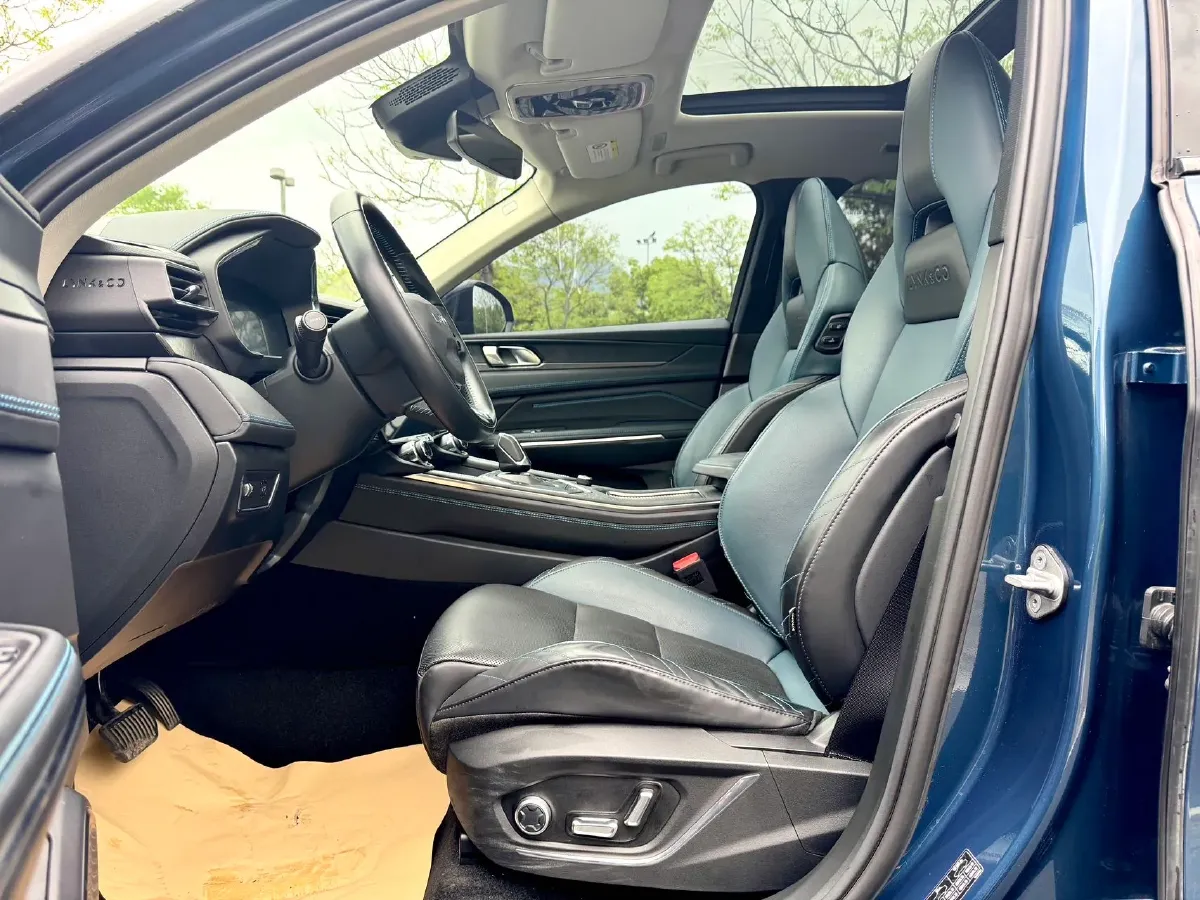 2022 LYNK&CO 05 2.0T 254HP L4 8AT,autocango,china used car exporter,china ev exporter,chinese used car exporter,chinese used ev exporter