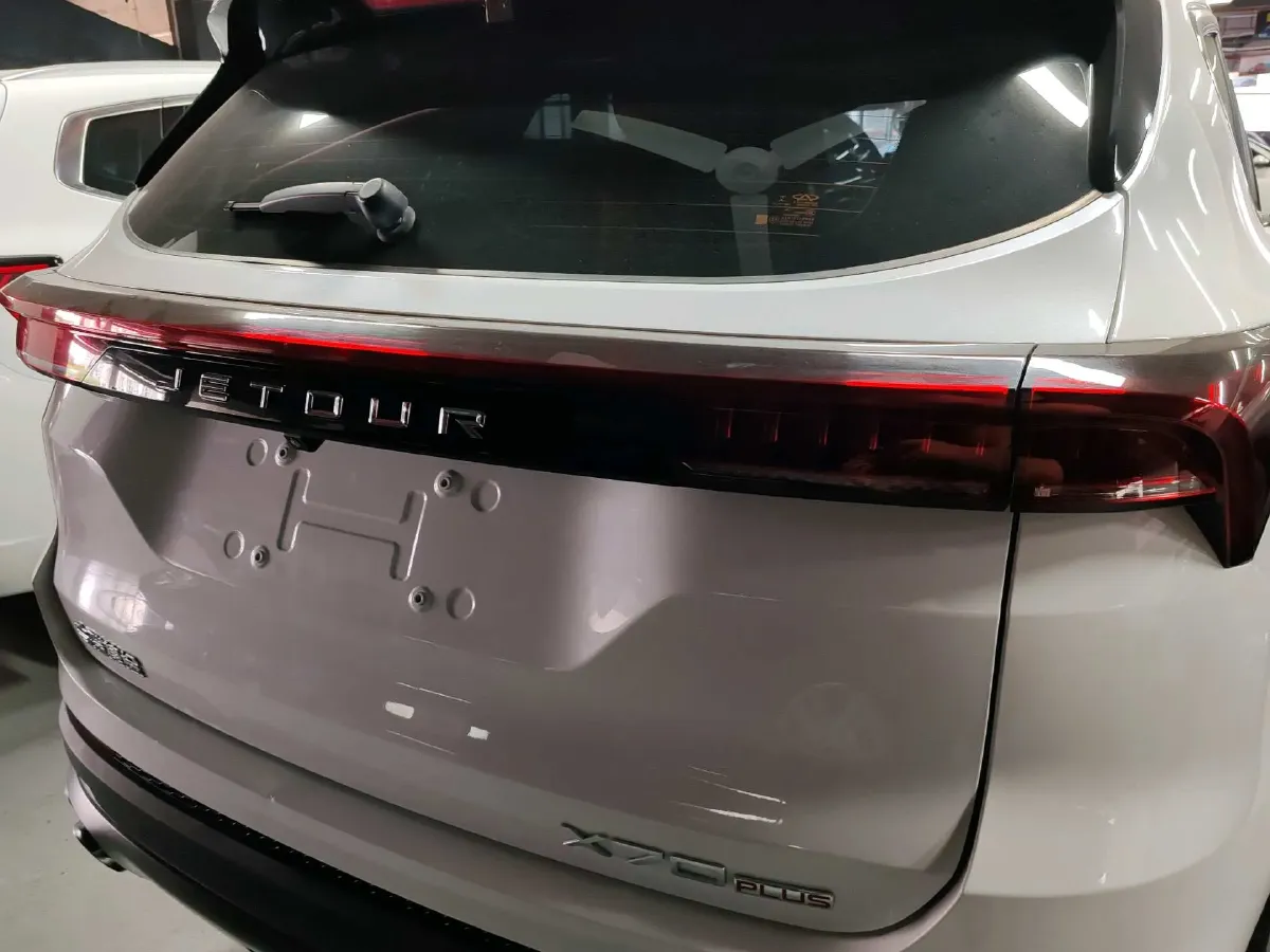 2023 ChangAn Oshan X7 Plus 1.5T 188HP L4 7DCT,autocango,china used car exporter,china ev exporter,chinese used car exporter,chinese used ev exporter