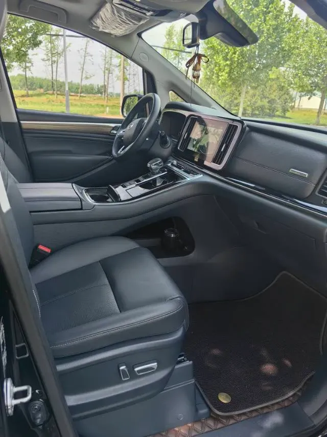 2021 GAC Trumpchi M8 2.0T 252HP L4 8AT,autocango,china used car exporter,china ev exporter,chinese used car exporter,chinese used ev exporter