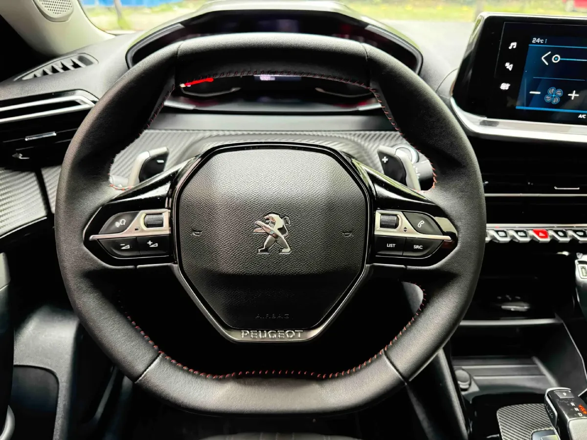 2022 Peugeot 2008 1.2T 136HP L3 6DCT,autocango,china used car exporter,china ev exporter,chinese used car exporter,chinese used ev exporter