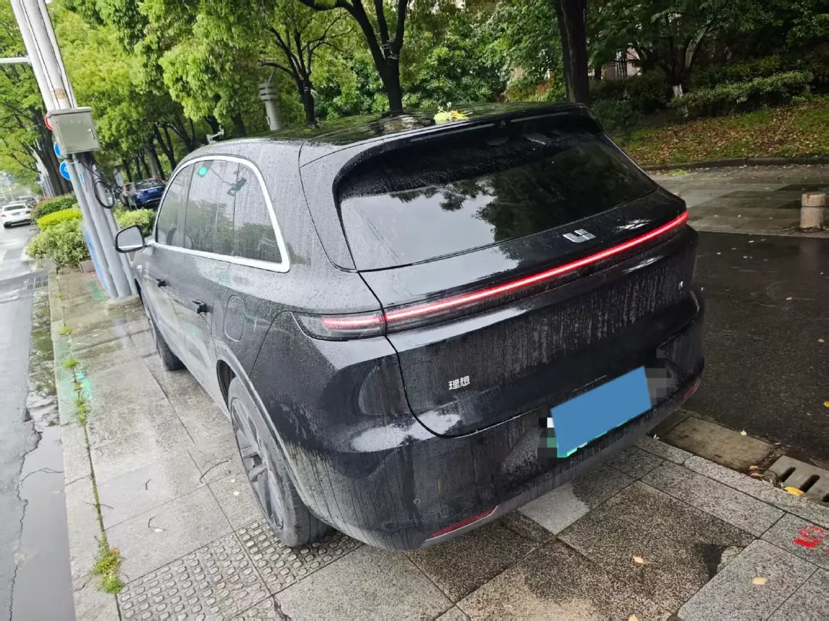 2024 Li L6 Range Extended 154HP L4 REEV 36.8KWH,autocango,china used car exporter,china ev exporter,chinese used car exporter,chinese used ev exporter