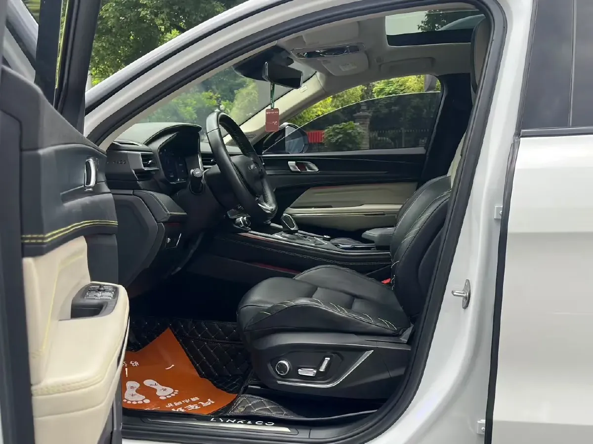 2020 LYNK&CO 05 2.0T 254HP L4 8AT,autocango,china used car exporter,china ev exporter,chinese used car exporter,chinese used ev exporter