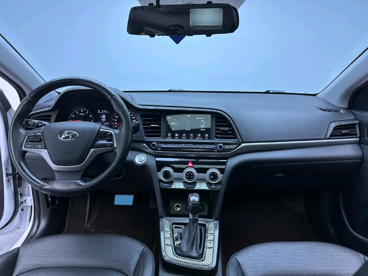 2020 Hyundai Elantra 1.5L 115HP L4 CVT,autocango,china used car exporter,china ev exporter,chinese used car exporter,chinese used ev exporter