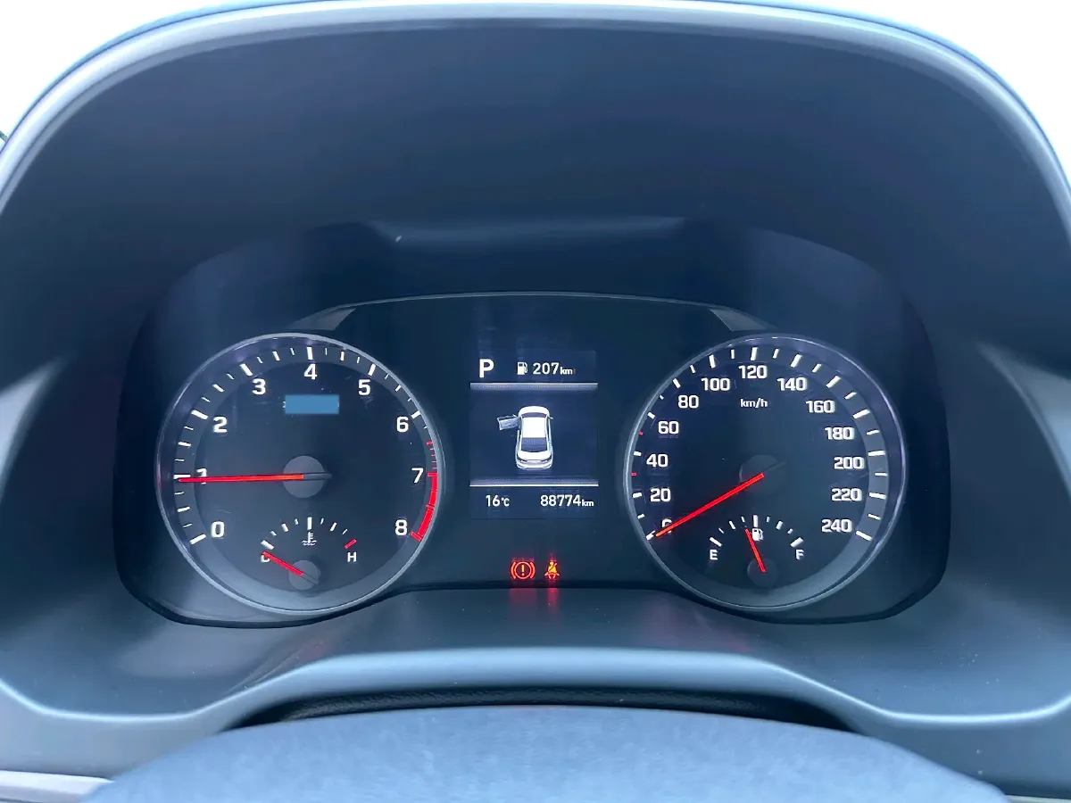 2020 Hyundai Elantra 1.5L 115HP L4 CVT,autocango,china used car exporter,china ev exporter,chinese used car exporter,chinese used ev exporter