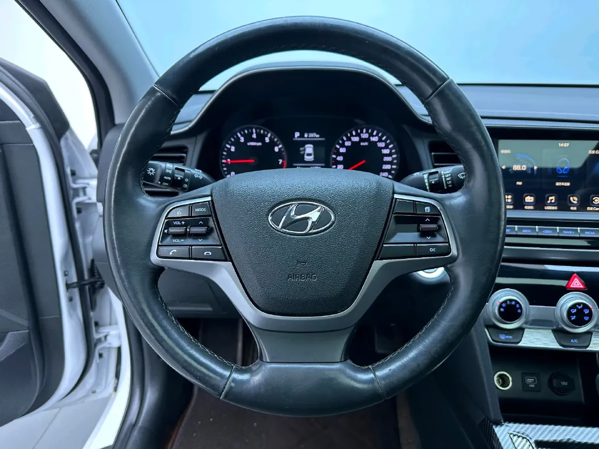 2020 Hyundai Elantra 1.5L 115HP L4 CVT,autocango,china used car exporter,china ev exporter,chinese used car exporter,chinese used ev exporter
