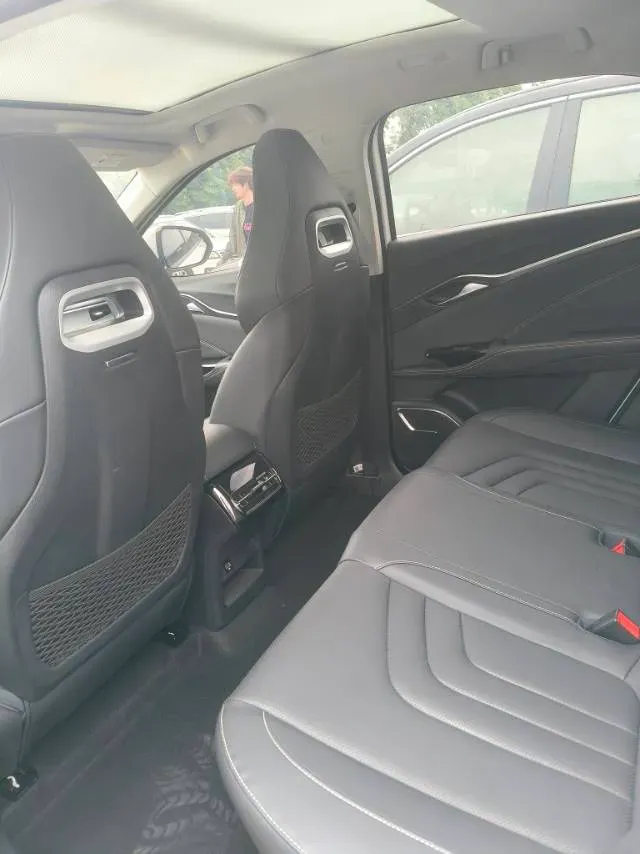 2021 GAC Trumpchi M6 1.5T 169HP L4 7DCT,autocango,china used car exporter,china ev exporter,chinese used car exporter,chinese used ev exporter